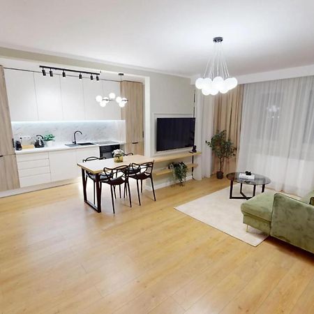 Cozy Apartment Vrt Sibiu Exterior photo